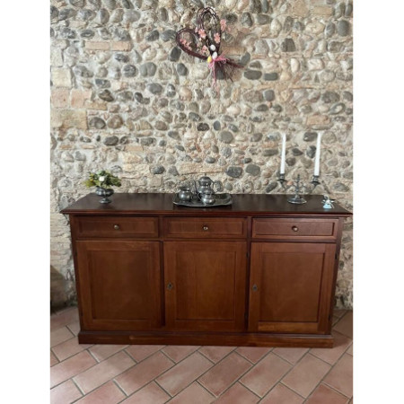 Elegante credenza classica in legno massello di noce lucido con 3 ante e 3 cassetti