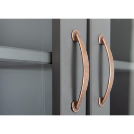 Cristalliera in pino massiccio Misure: 90x45x191 cm.