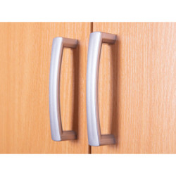 Armadio a 2 Ante con 5 Ripiani in Laminato Color Pesco