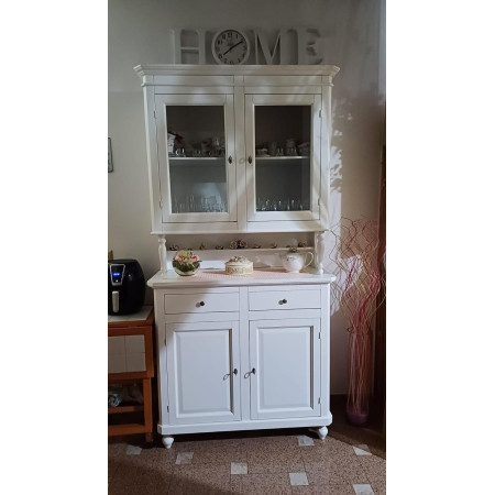 Cristalliera classica in legno bianco opaco elegante e funzionale