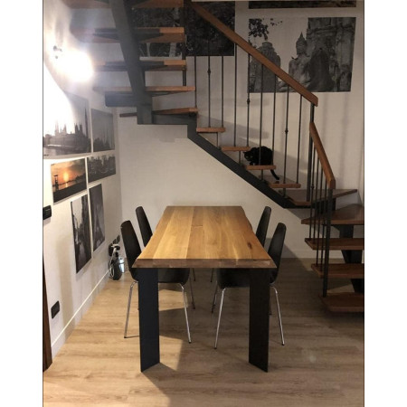 Tavolo in legno massello con 4 gambe in metallo 180x90x77 cm