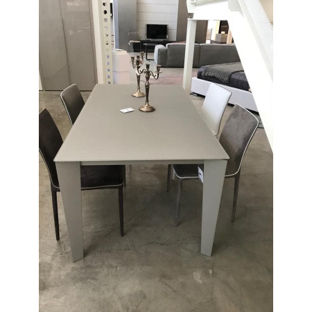 Tavolo in metallo colore grigio allungabile 160x90x77 cm