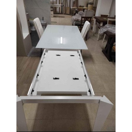 Tavolo in metallo colore bianco allungabile piano in vetro 140x90x77cm